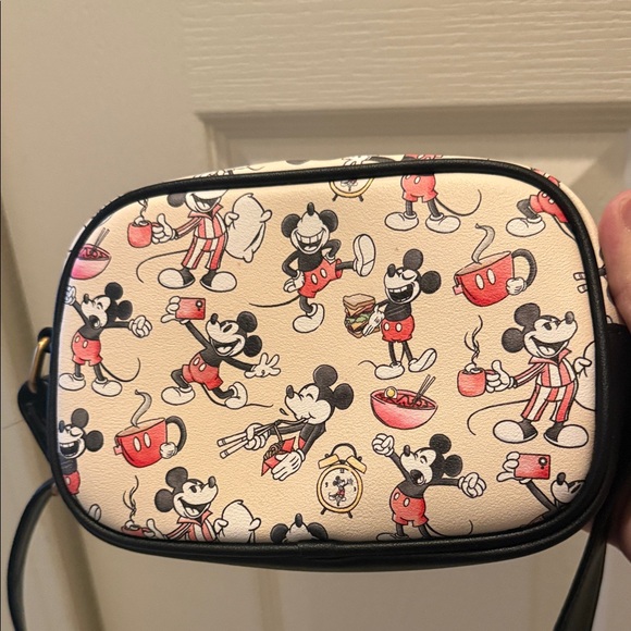 Loungefly Disney Mickey Mouse Crossbody Bag - Cream and black - Picture 2 of 4